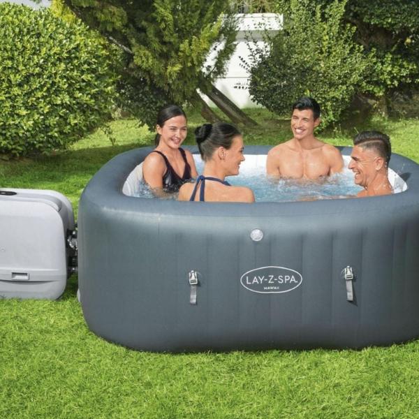 Bestway Lay-Z-Spa - Hawaii Hydrojet Pro - 1.8m x 1.8m x 71cm for 4-6 people - 60031 Bestway Lay-Z-Spa - Hawaii Hydrojet Pro - 1.8m x 1.8m x 71cm for 4-6 people - 60031