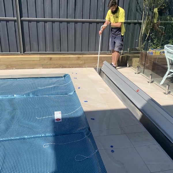 Daisy BGB Below Ground Pool Cover Box Roller - Medium & Large Size Pools Daisy BGB Below Ground Pool Cover Box Roller - Medium & Large Size Pools