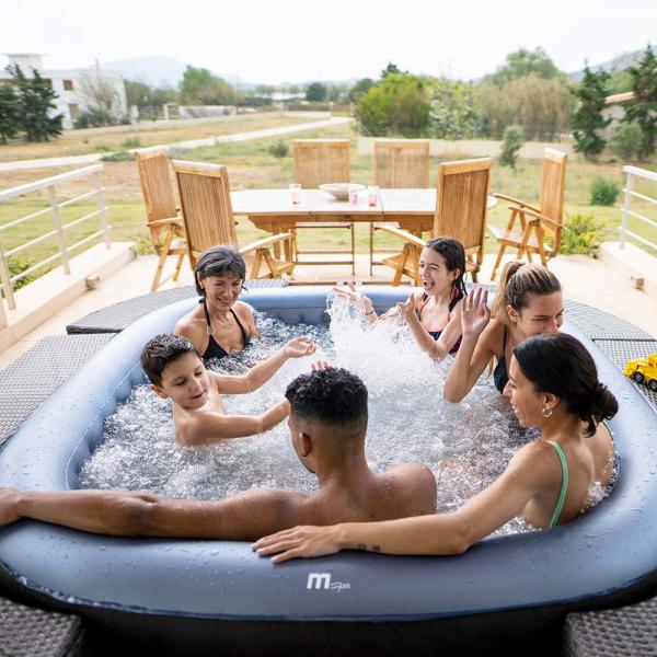 MSpa Tekapo Airjet - 1.6 x 1.6m x 68cm - 4 Person Inflable Spa MSpa Tekapo Airjet - 1.6 x 1.6m x 68cm - 4 Person Inflable Spa