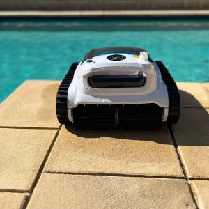 PoolBot B300 Cordless Robotic Pool Cleaner PoolBot B300 Cordless Robotic Pool Cleaner